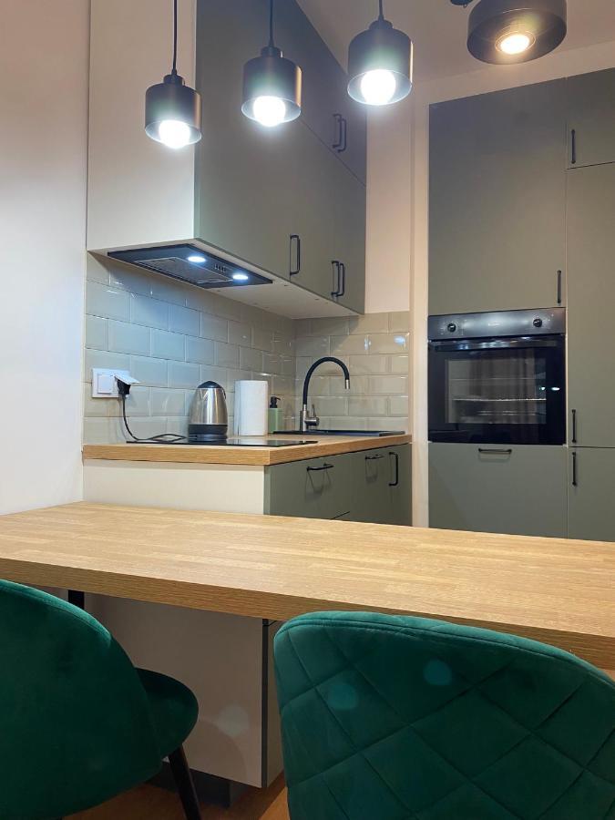 Airport Green Apartment Kl21 - Air Condition & Free Parking Варшава Екстер'єр фото